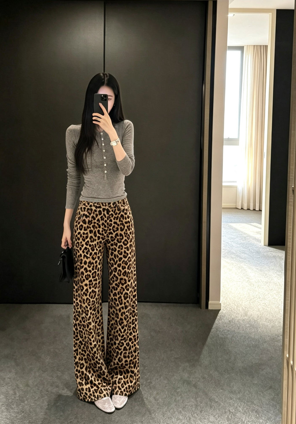 Women's Muted Leopard Print Wide Leg Pants – High Waisted Stretch Trousers, Floor-Length Y2K Street Style, 90s Retro Animal Print