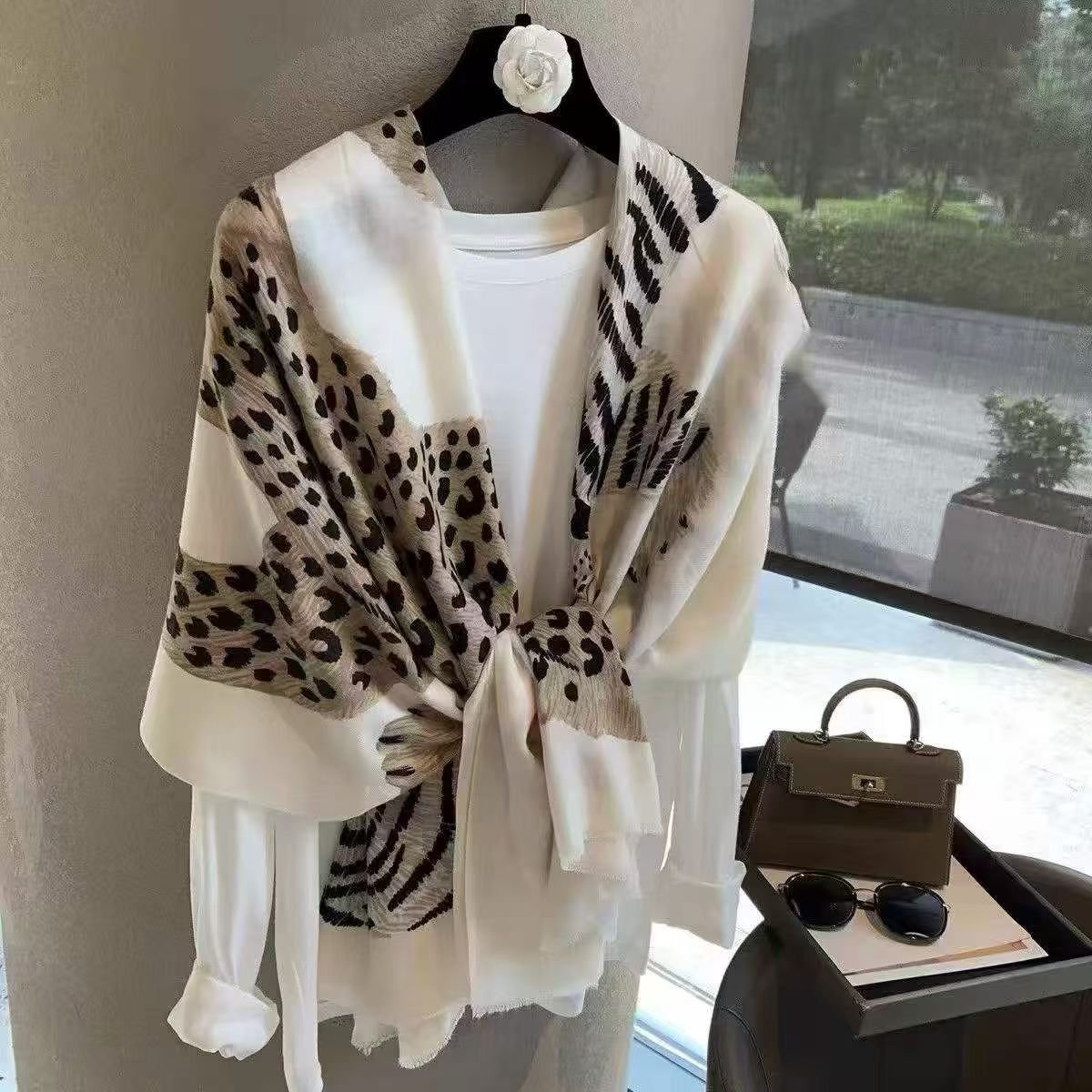 Oversized Animal Print Scarf Women – Leopard Zebra Print Pashmina Shawl, Soft Cashmere Feel Winter Wrap