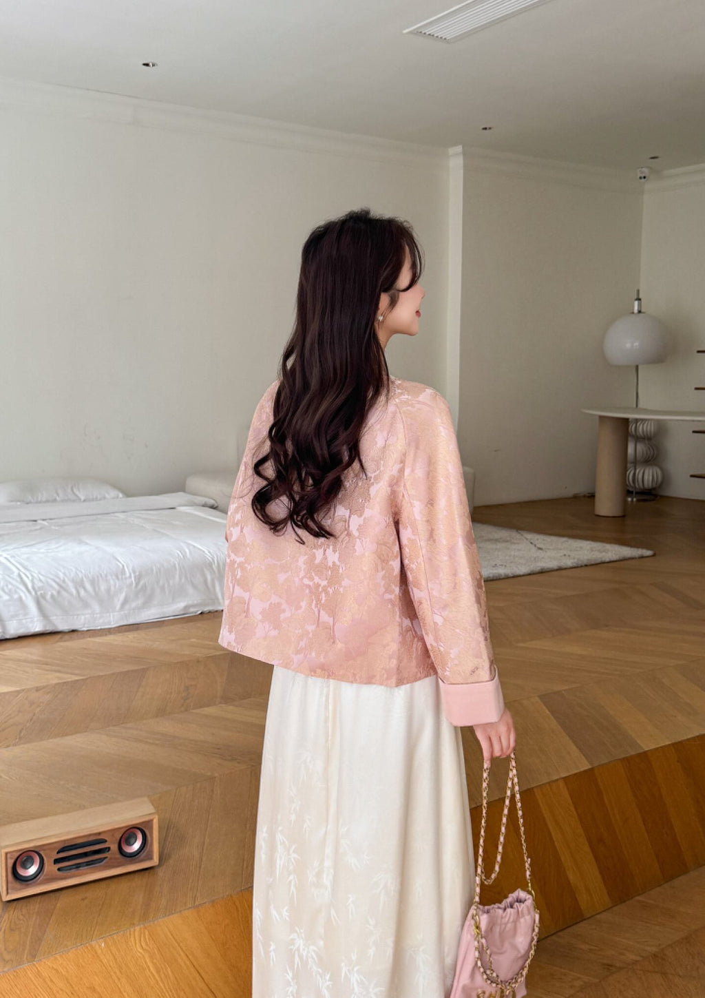 Pink Chinese Jacket Women – Cropped Jacquard Coat with Contrast Cuffs