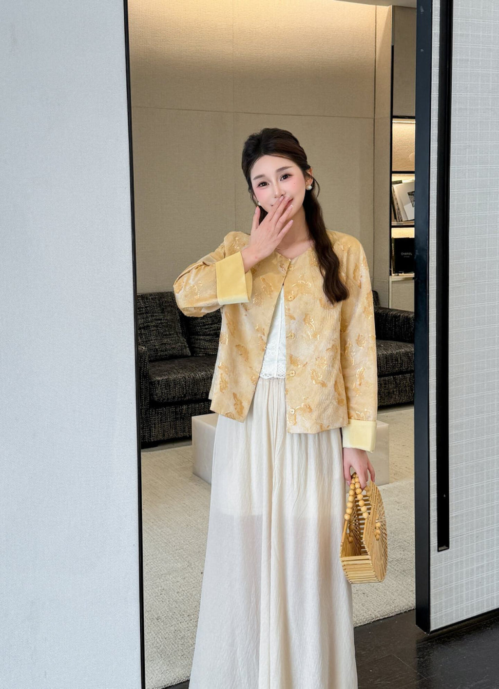 Pink Chinese Jacket Women – Cropped Jacquard Coat with Contrast Cuffs