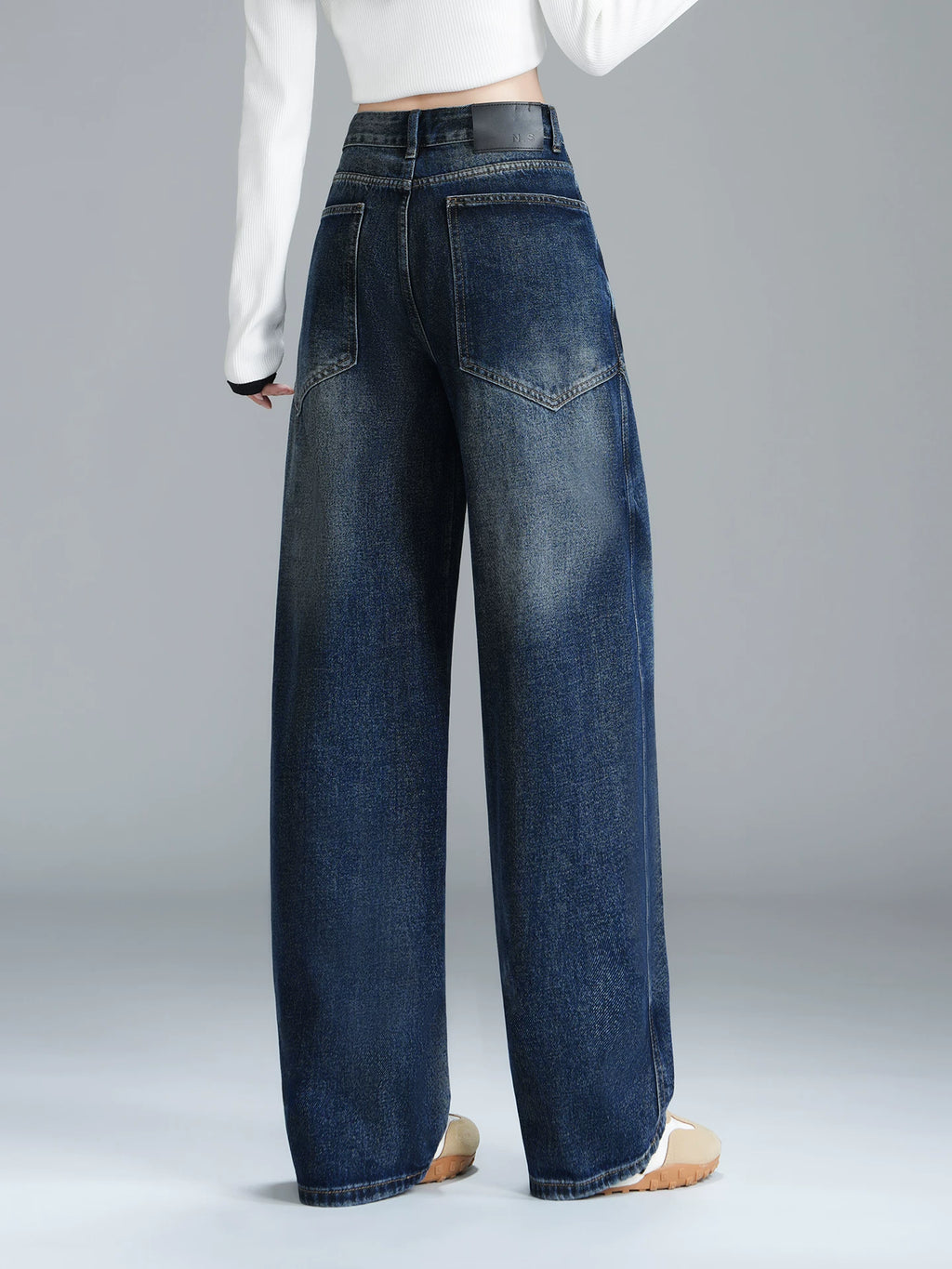 American high street drooping wide-leg jeans women's 2026 autumn new retro loose and thin high-waisted scimitar pants