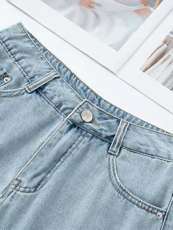 Washed light blue retro denim shorts women's 2026 summer new high-waisted and thin versatile casual A-shaped wide-leg pants