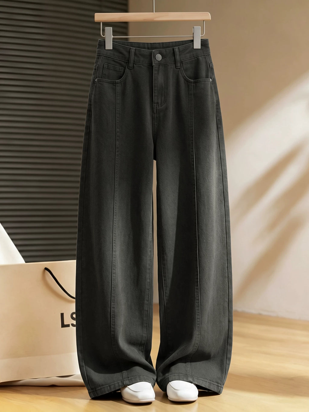 Retro coffee wide-leg scimitar pants women's 2026 autumn and winter new rear elastic waist loose drape straight overalls
