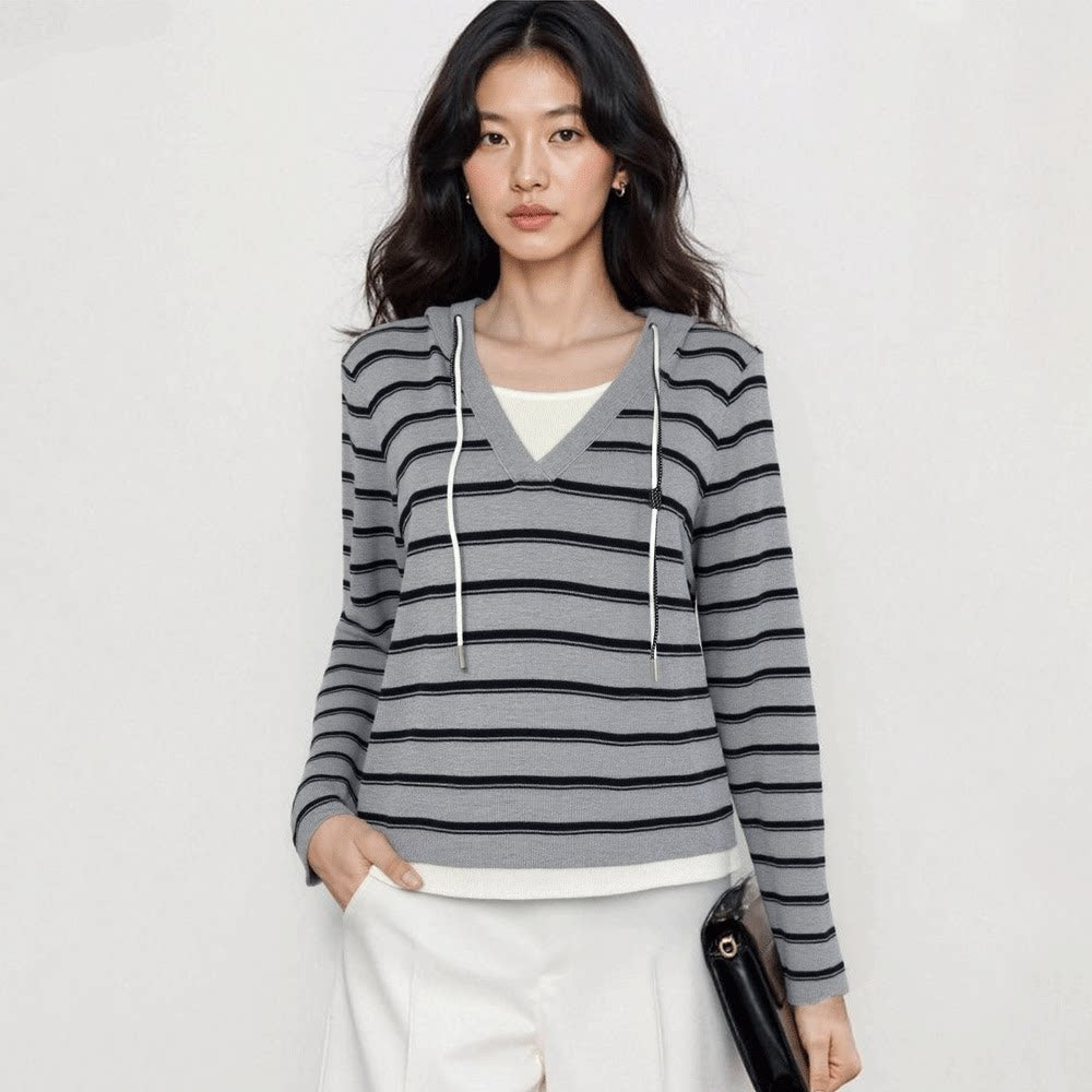 [حصري من مينا] [إيقاع الخطوط] بلوزة محبوكة عصرية متعددة الاستخدامات بغطاء للرأس، تبدو كقطعتين [M353218]