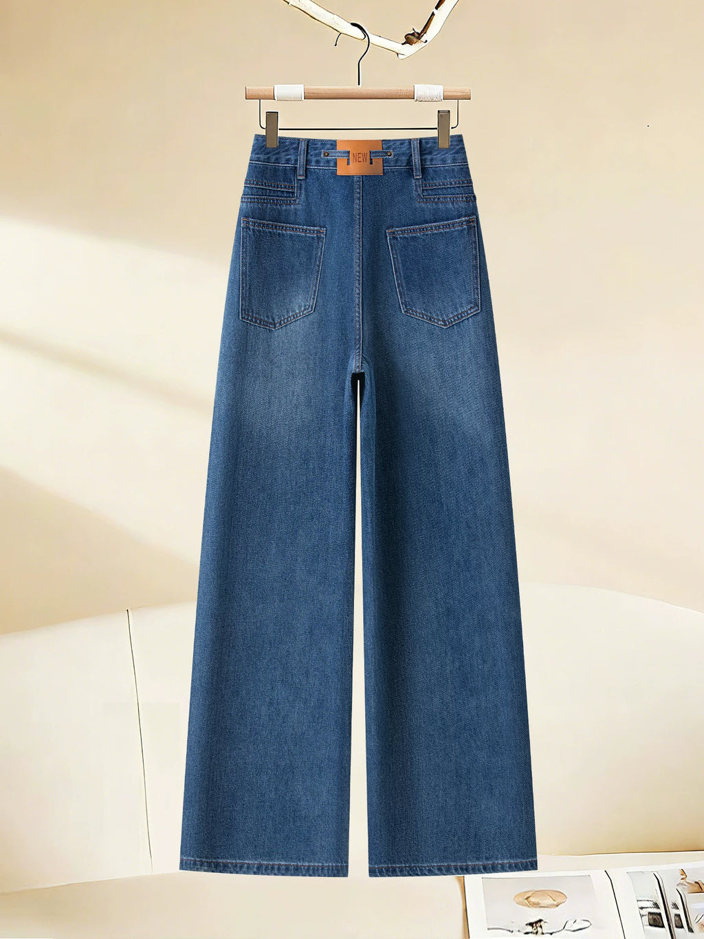 Autumn high-waisted wide-leg jeans women's 2026 new models are popular this year, thin and versatile Korean version of simple straight pants