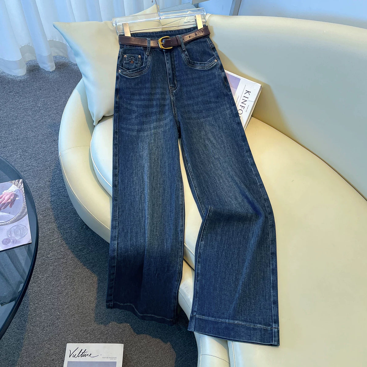 复古港风窄版直筒牛仔裤女2026秋季新款巨好看高腰显瘦百搭阔腿裤
