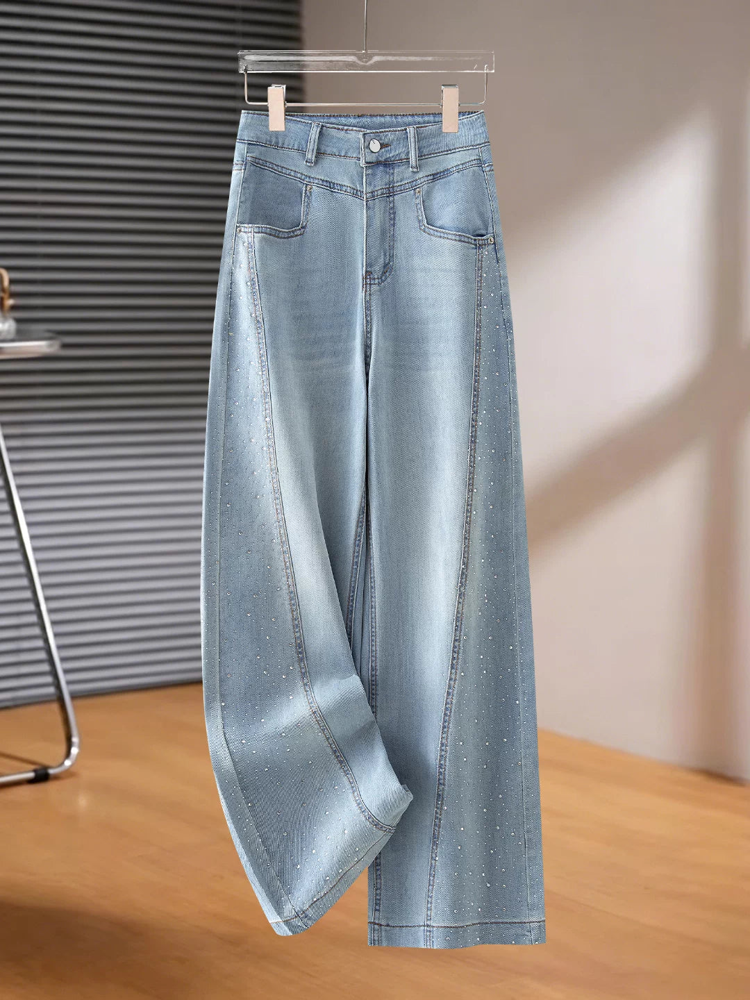 High-waisted hot diamond straight-leg jeans for women's 2026 autumn new models, great-looking super-fire loose drape and thin wide-leg pants