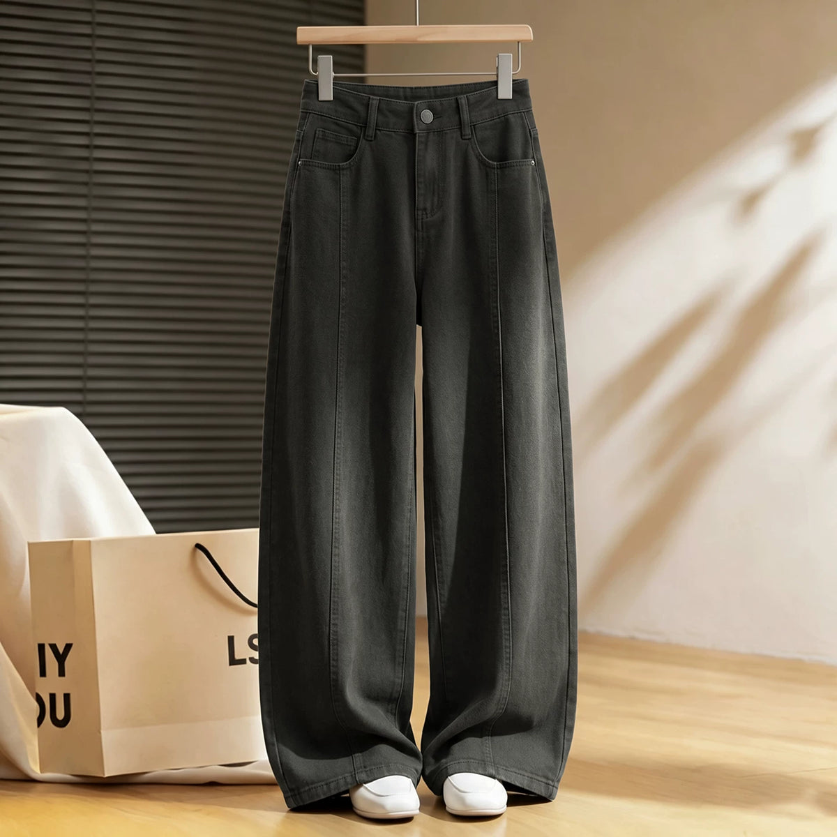Retro coffee wide-leg scimitar pants women's 2026 autumn and winter new rear elastic waist loose drape straight overalls