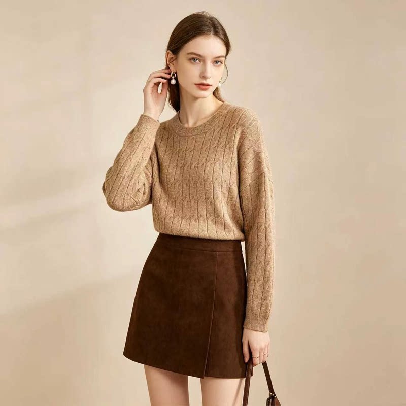 [Mina Exclusive] [Caramel Flash Weaving] Wool gilt fine flash round neck twist knitted sweater 263026