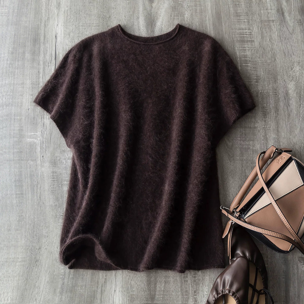 Early Bird Perk~Cloud Napping~Seamless One-Piece Silk Cashmere Wool Brushed Curly-Hem Crew Neck Short-Sleeve Knit Top