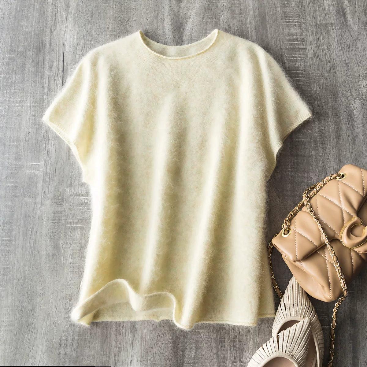 Early Bird Perk~Cloud Napping~Seamless One-Piece Silk Cashmere Wool Brushed Curly-Hem Crew Neck Short-Sleeve Knit Top
