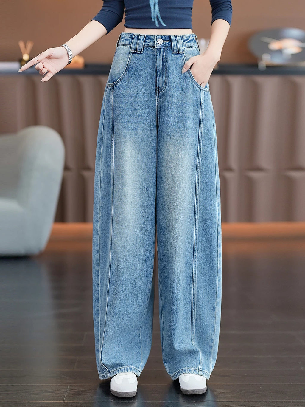 Lazy wind drooping wide-leg jeans women's 2026 autumn new meat-covering and thin loose and thin casual scimitar pants