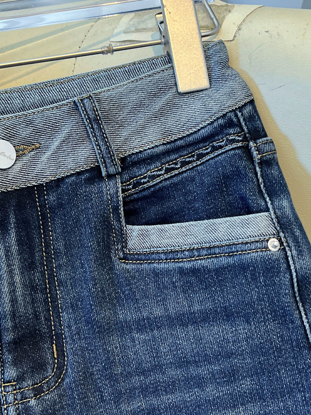 Contrasting color splicing narrow version wide-leg jeans women's 2026 autumn new high-waisted and thin versatile casual straight-leg pants