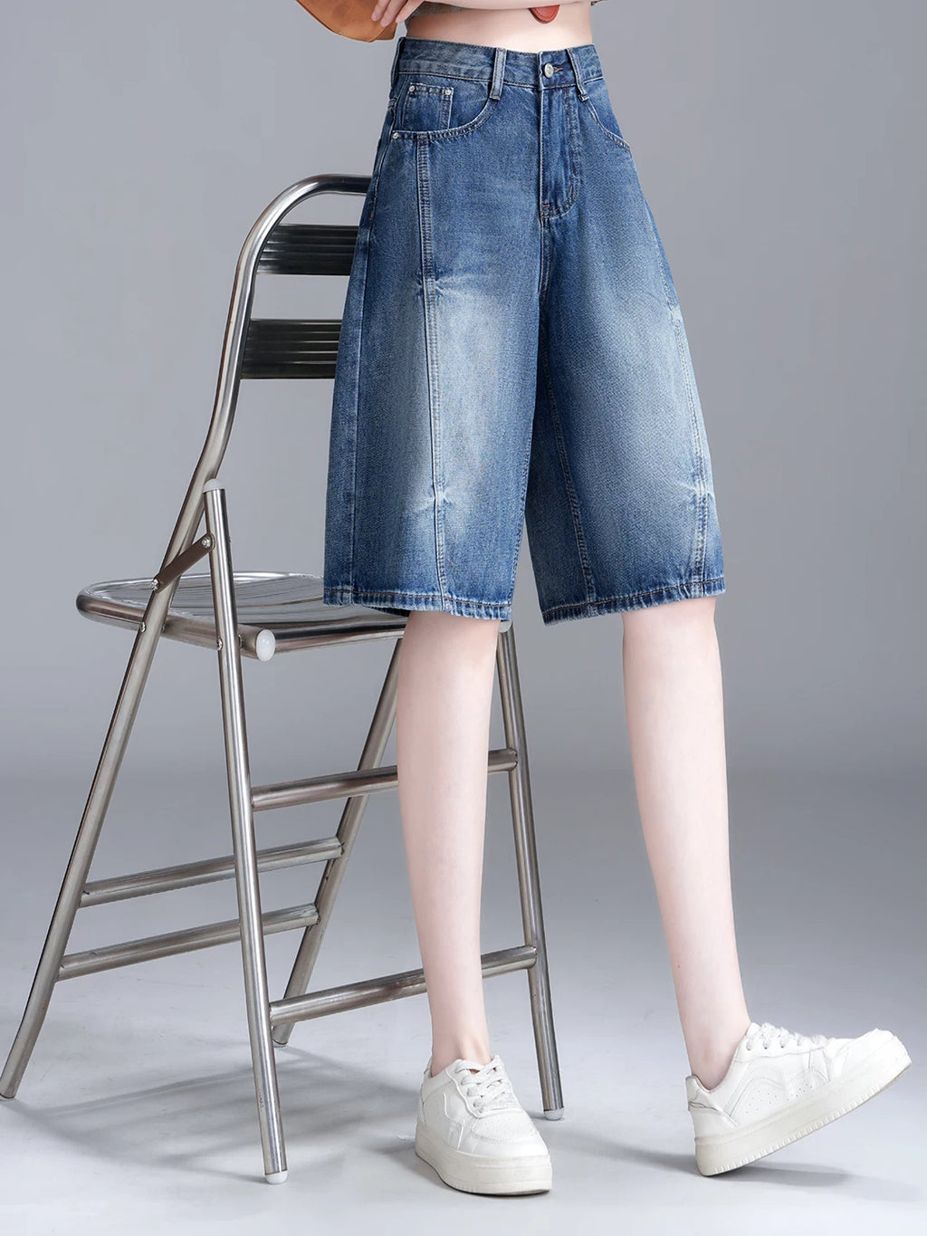 Korean version of loose wide-leg five-point jeans for women's 2026 summer new high-waisted and thin versatile thin straight-leg pants