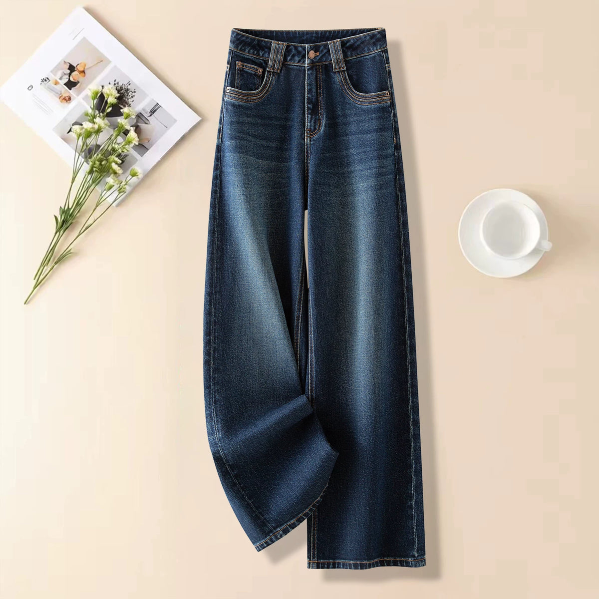 Retro casual straight-leg jeans women's 2026 autumn new great-looking loose hip-covering high-waisted wide-leg pants