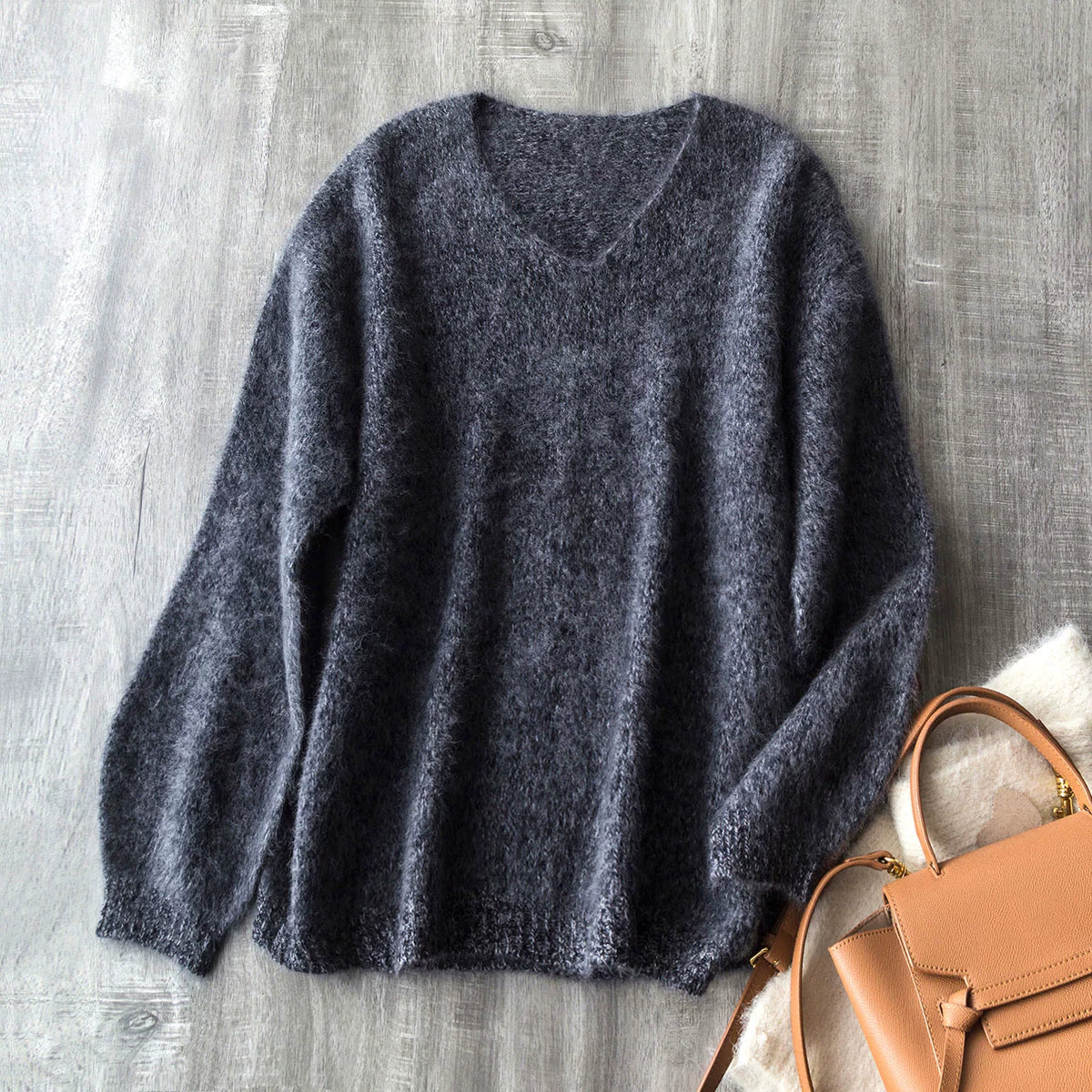 Top-tier ~ Very strong fuzzy feel ~ Premium cloud-like brushed cashmere and wool blend, cozy loose-fit sweater