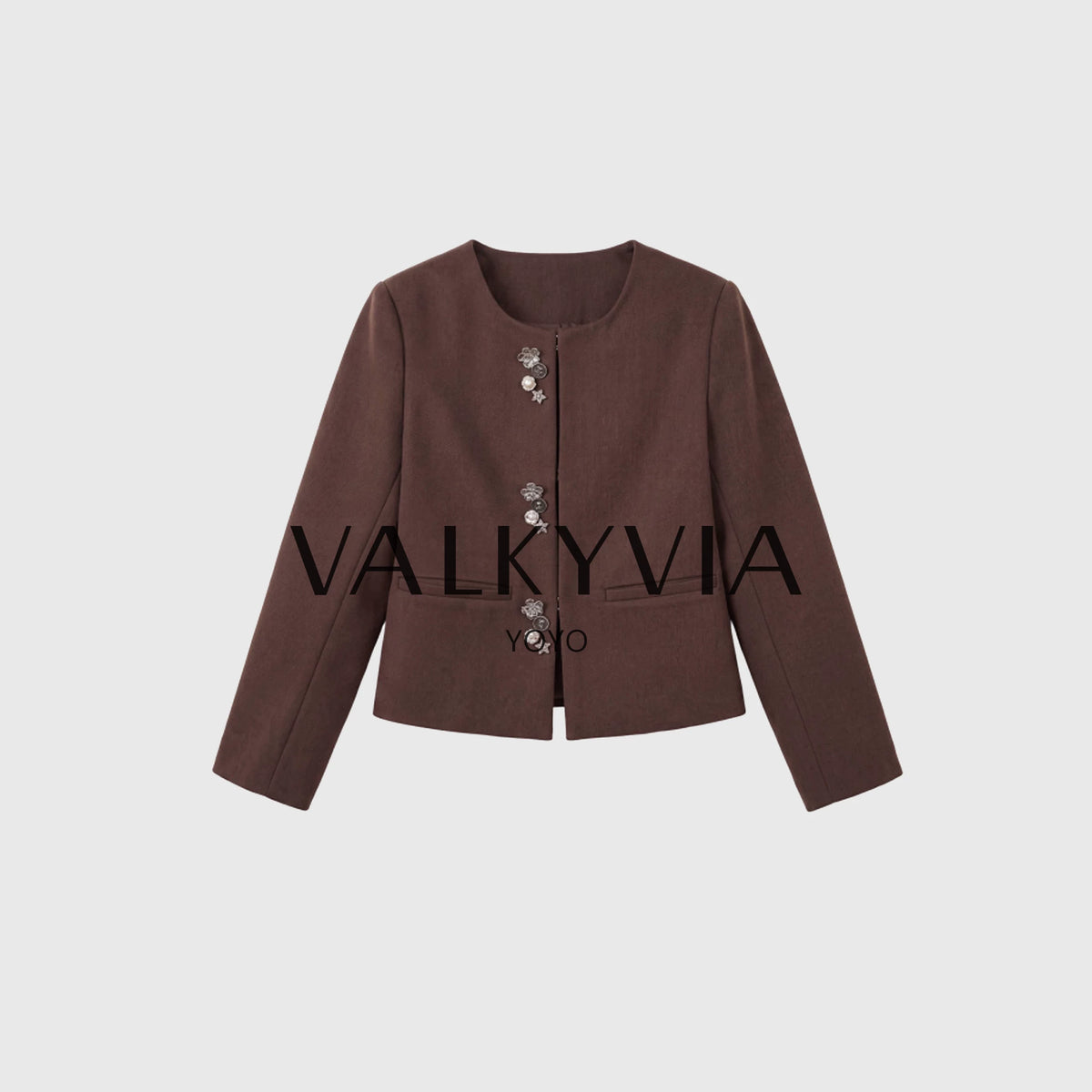 【Valkyvia/يويو الفاخرة】جاكيت قصير عصري بتصميم مميز ومزينة بزر على شكل زهرة 363008