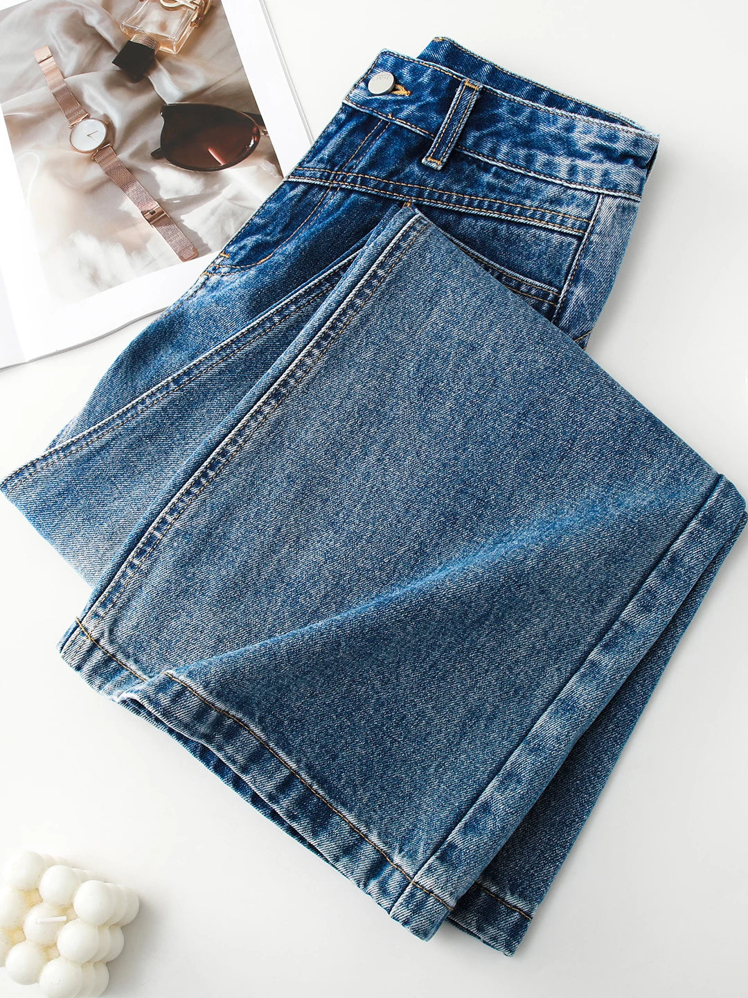 Korean small man high waist slightly pulled jeans women's 2026 autumn new models do not stick to the legs and look thin versatile horn pants