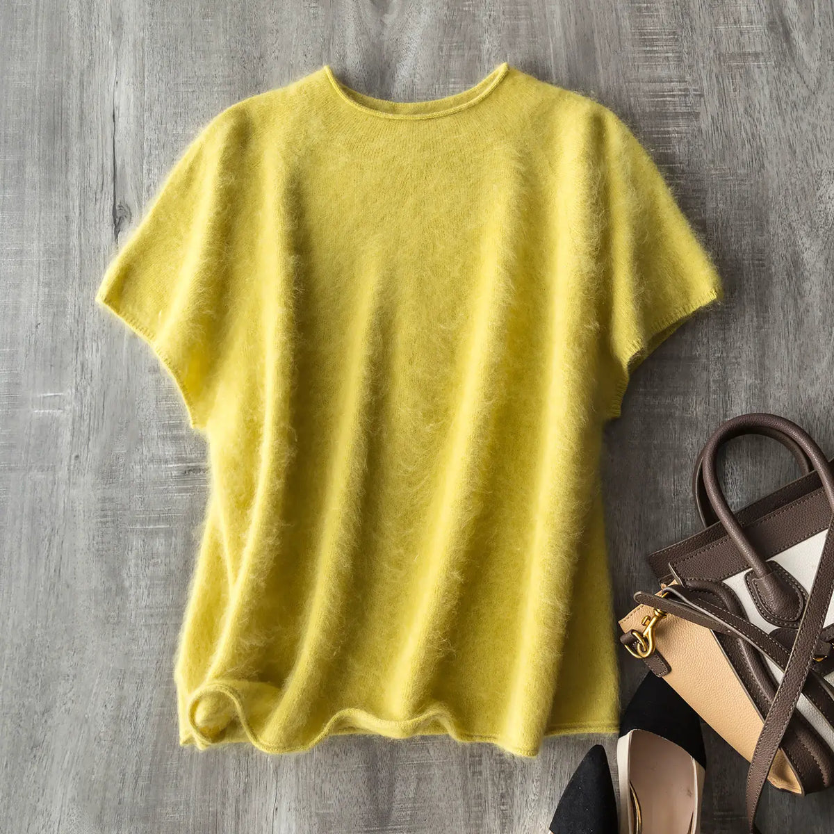 Early Bird Perk~Cloud Napping~Seamless One-Piece Silk Cashmere Wool Brushed Curly-Hem Crew Neck Short-Sleeve Knit Top