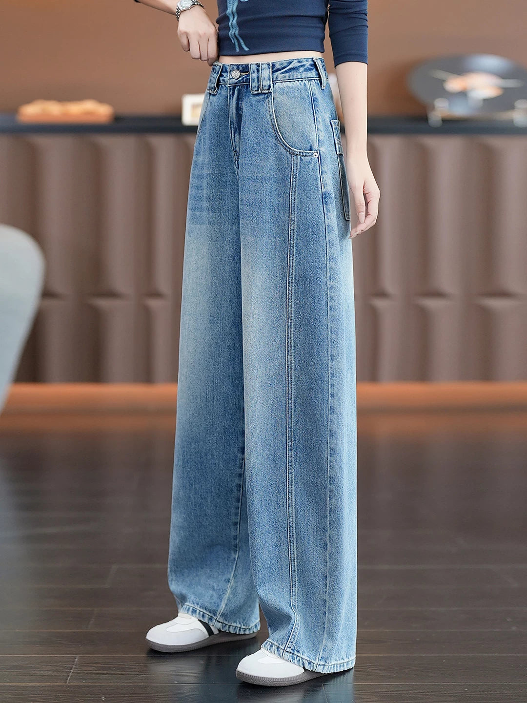 Lazy wind drooping wide-leg jeans women's 2026 autumn new meat-covering and thin loose and thin casual scimitar pants