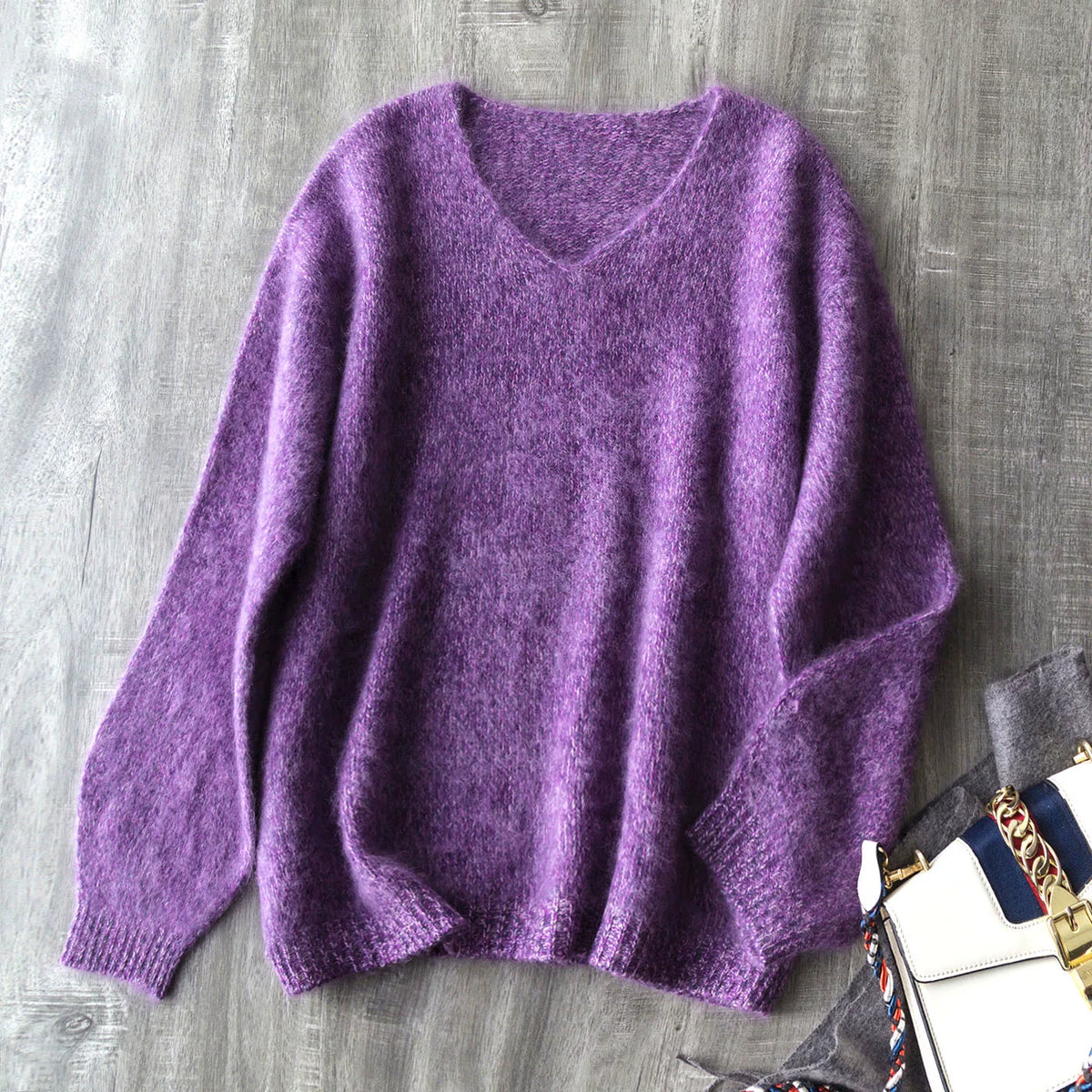 Top-tier ~ Very strong fuzzy feel ~ Premium cloud-like brushed cashmere and wool blend, cozy loose-fit sweater