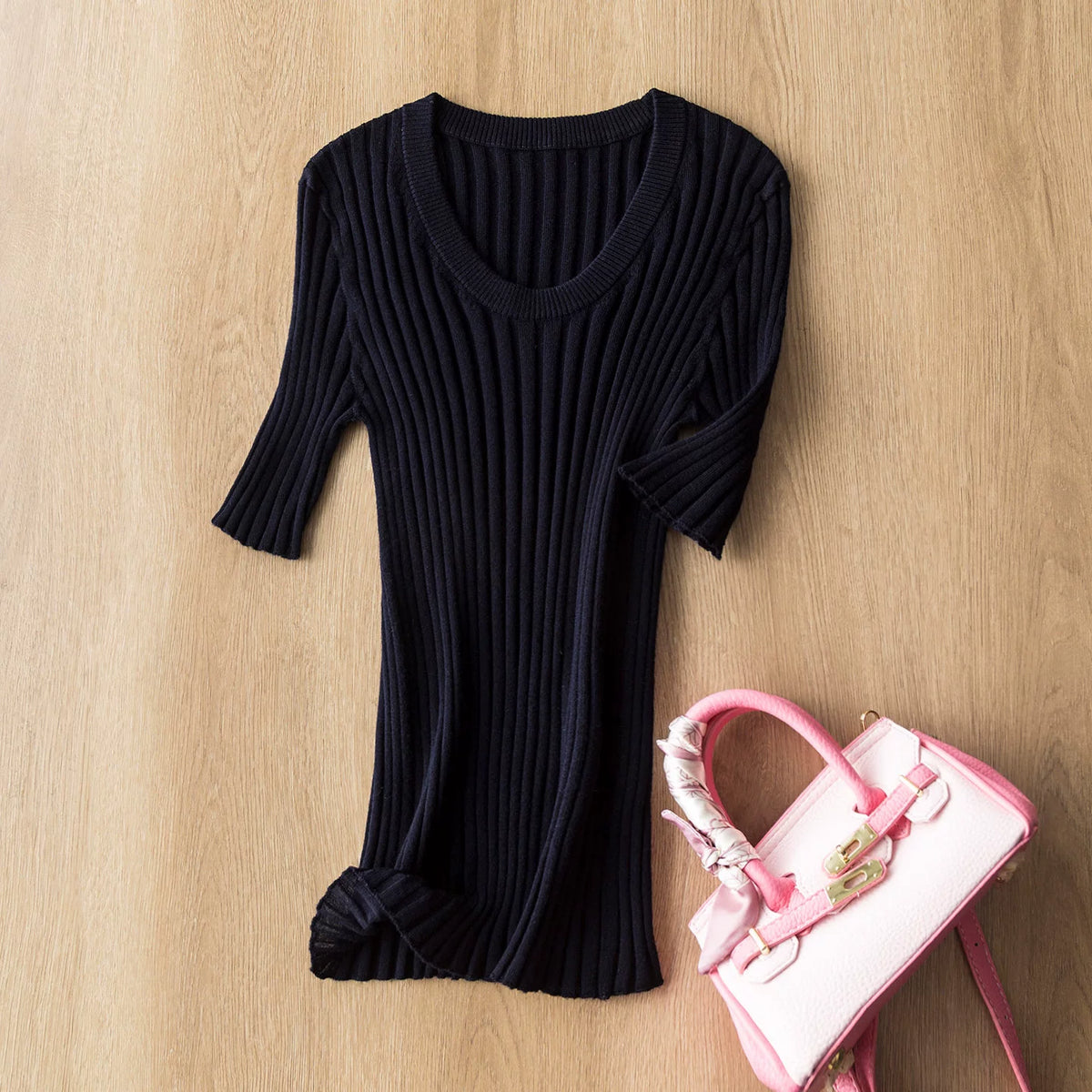 Sen Huxi Fine-Spun Extra-Fine Wool Elegant Minimalist Textured Slimming Vertical-Ribbed Half-Sleeve Spoon-Neck Sophisticated Lightweight Knit Top